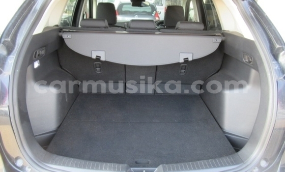 Nunua Ilio tumika Mazda CX-5 Nyeusi Gari ndani ya Beitbridge nchini Matabeleland Kusini Nunua Ilio tumika Mazda CX-5 Nyeusi Gari ndani ya Beitbridge nchini Matabeleland Kusini