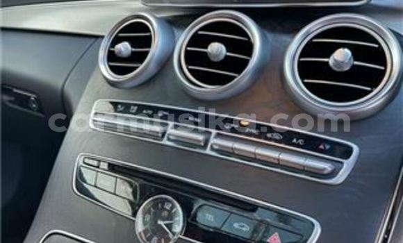 Tenga Tsaru Mercedes‒Benz C–Class Bhuruu Mota in Beitbridge in Matabeleland South Tenga Tsaru Mercedes‒Benz C–Class Bhuruu Mota in Beitbridge in Matabeleland South