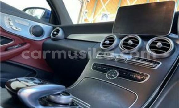 Tenga Tsaru Mercedes‒Benz C–Class Bhuruu Mota in Beitbridge in Matabeleland South Tenga Tsaru Mercedes‒Benz C–Class Bhuruu Mota in Beitbridge in Matabeleland South