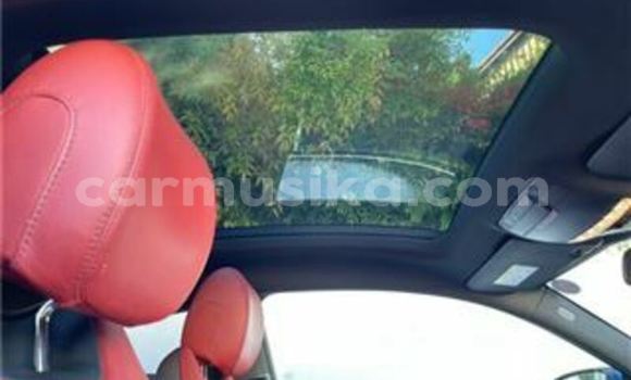 Tenga Tsaru Mercedes‒Benz C–Class Bhuruu Mota in Beitbridge in Matabeleland South Tenga Tsaru Mercedes‒Benz C–Class Bhuruu Mota in Beitbridge in Matabeleland South