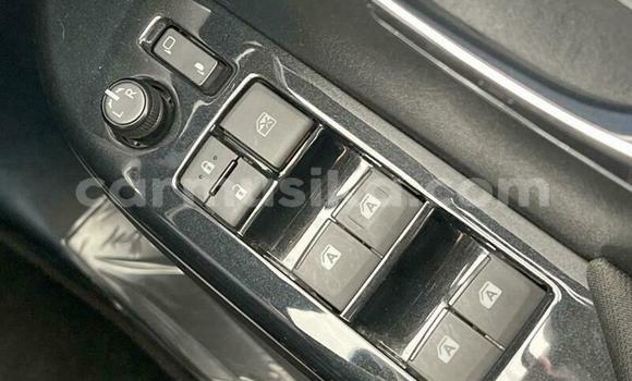 Buy Used Toyota Hilux White Car in Beitbridge in Matabeleland South Buy Used Toyota Hilux White Car in Beitbridge in Matabeleland South