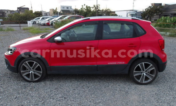 Tenga Tsaru Volkswagen Polo Tsvuku Mota in Beitbridge in Matabeleland South Tenga Tsaru Volkswagen Polo Tsvuku Mota in Beitbridge in Matabeleland South