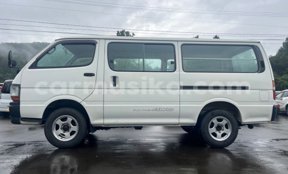 Tenga Tsaru Toyota Hiace Chena Mota in Beitbridge in Matabeleland South Tenga Tsaru Toyota Hiace Chena Mota in Beitbridge in Matabeleland South