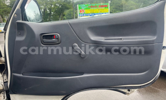 Tenga Tsaru Toyota Hiace Chena Mota in Beitbridge in Matabeleland South Tenga Tsaru Toyota Hiace Chena Mota in Beitbridge in Matabeleland South