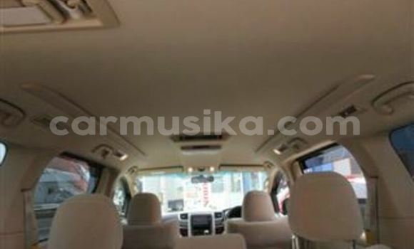 Acheter Occasion Voiture Toyota Alphard Blanc à Beitbridge, Matabeleland South Acheter Occasion Voiture Toyota Alphard Blanc à Beitbridge, Matabeleland South