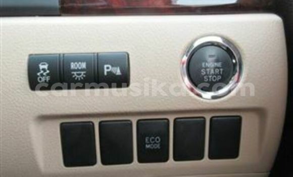 Acheter Occasion Voiture Toyota Alphard Blanc à Beitbridge, Matabeleland South Acheter Occasion Voiture Toyota Alphard Blanc à Beitbridge, Matabeleland South