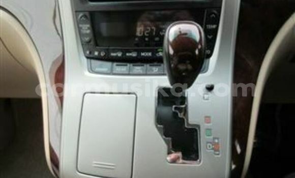 Acheter Occasion Voiture Toyota Alphard Blanc à Beitbridge, Matabeleland South Acheter Occasion Voiture Toyota Alphard Blanc à Beitbridge, Matabeleland South