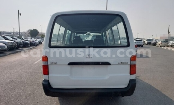 Buy Used Toyota Hiace White Car in Beitbridge in Matabeleland South Buy Used Toyota Hiace White Car in Beitbridge in Matabeleland South