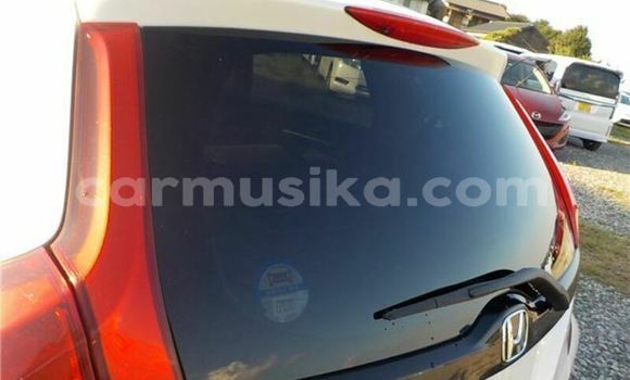 Nunua Ilio tumika Honda Fit Nyeupe Gari ndani ya Bulawayo nchini Bulawayo Nunua Ilio tumika Honda Fit Nyeupe Gari ndani ya Bulawayo nchini Bulawayo