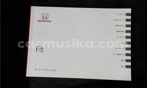 Nunua Ilio tumika Honda Fit Nyeupe Gari ndani ya Bulawayo nchini Bulawayo Nunua Ilio tumika Honda Fit Nyeupe Gari ndani ya Bulawayo nchini Bulawayo