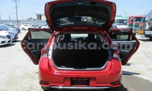 Acheter Occasion Voiture Toyota Auris Rouge à Beitbridge, Matabeleland South Acheter Occasion Voiture Toyota Auris Rouge à Beitbridge, Matabeleland South