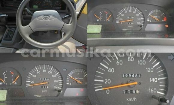 Nunua Ilio tumika Toyota Coaster Nyeupe Gari ndani ya Beitbridge nchini Matabeleland Kusini Nunua Ilio tumika Toyota Coaster Nyeupe Gari ndani ya Beitbridge nchini Matabeleland Kusini