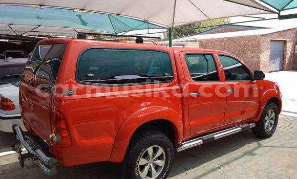 Buy Used Toyota Hilux Red Car in Beitbridge in Matabeleland South Buy Used Toyota Hilux Red Car in Beitbridge in Matabeleland South