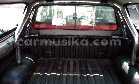 Buy Used Toyota Hilux Red Car in Beitbridge in Matabeleland South Buy Used Toyota Hilux Red Car in Beitbridge in Matabeleland South