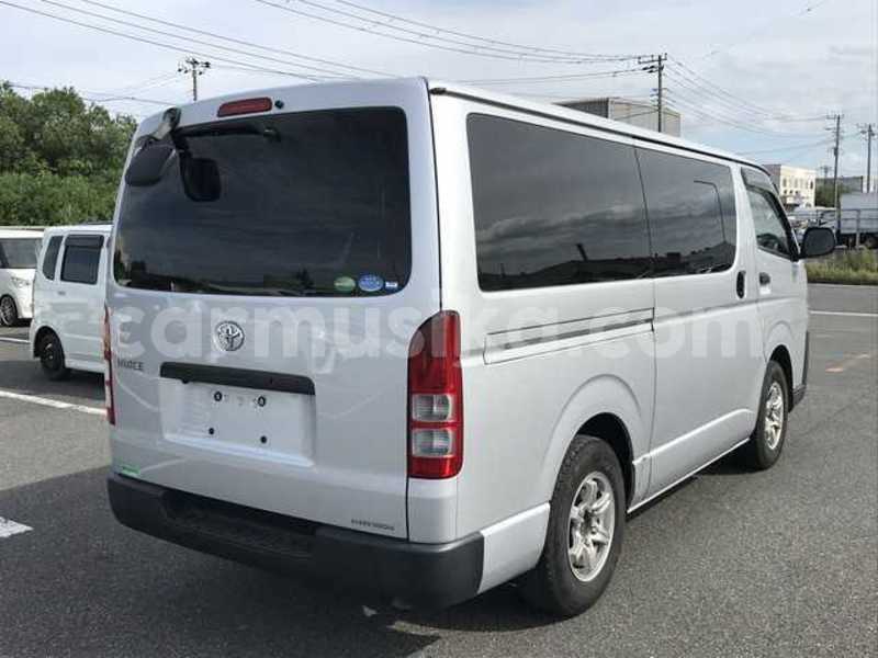 Big with watermark toyota hiace matabeleland south beitbridge 33904