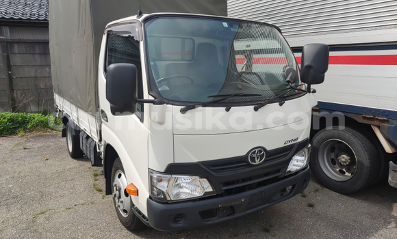 Acheter Occasion Voiture Toyota Dyna Blanc à Beitbridge, Matabeleland South Acheter Occasion Voiture Toyota Dyna Blanc à Beitbridge, Matabeleland South