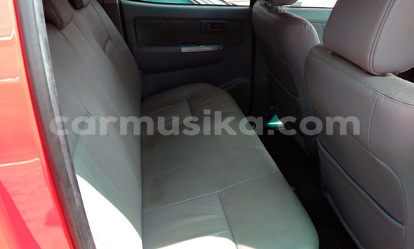 Buy Used Toyota Hilux Red Car in Beitbridge in Matabeleland South Buy Used Toyota Hilux Red Car in Beitbridge in Matabeleland South