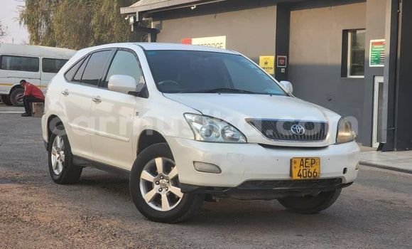 Acheter Occasion Voiture Toyota Harrier Blanc à Harare, Harare Acheter Occasion Voiture Toyota Harrier Blanc à Harare, Harare