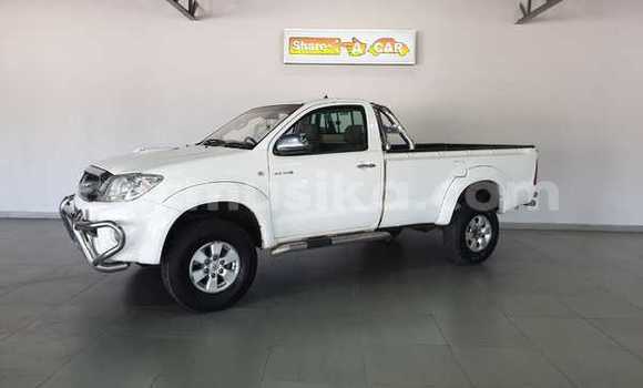 Acheter Occasion Voiture Toyota Hilux Blanc à Beitbridge, Matabeleland South Acheter Occasion Voiture Toyota Hilux Blanc à Beitbridge, Matabeleland South