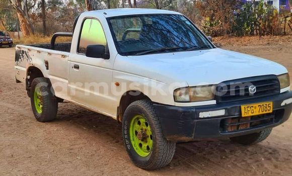 Acheter Occasion Voiture Mazda BT-50 Blanc à Harare, Harare Acheter Occasion Voiture Mazda BT-50 Blanc à Harare, Harare