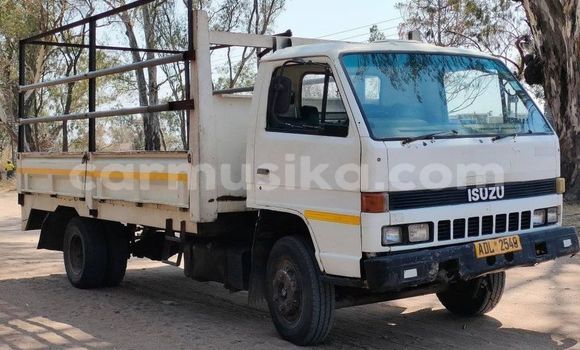 Acheter Occasion Utilitaire Isuzu Elf Blanc à Harare, Harare Acheter Occasion Utilitaire Isuzu Elf Blanc à Harare, Harare