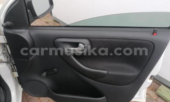 Nunua Ilio tumika Opel Corsa Nyeupe Gari ndani ya Beitbridge nchini Matabeleland Kusini Nunua Ilio tumika Opel Corsa Nyeupe Gari ndani ya Beitbridge nchini Matabeleland Kusini