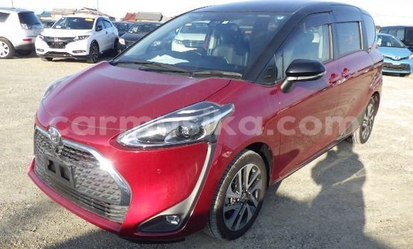 Tenga Tsaru Toyota Sienta Tsvuku Mota in Beitbridge in Matabeleland South