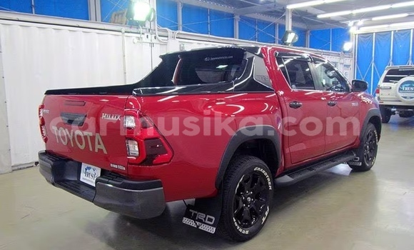 Nunua Ilio tumika Toyota Hilux Nyekundu Gari ndani ya Beitbridge nchini Matabeleland Kusini Nunua Ilio tumika Toyota Hilux Nyekundu Gari ndani ya Beitbridge nchini Matabeleland Kusini