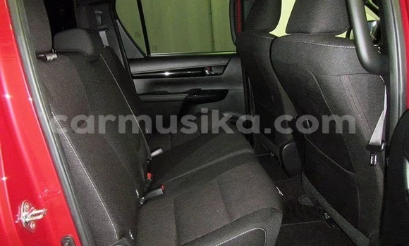 Nunua Ilio tumika Toyota Hilux Nyekundu Gari ndani ya Beitbridge nchini Matabeleland Kusini Nunua Ilio tumika Toyota Hilux Nyekundu Gari ndani ya Beitbridge nchini Matabeleland Kusini