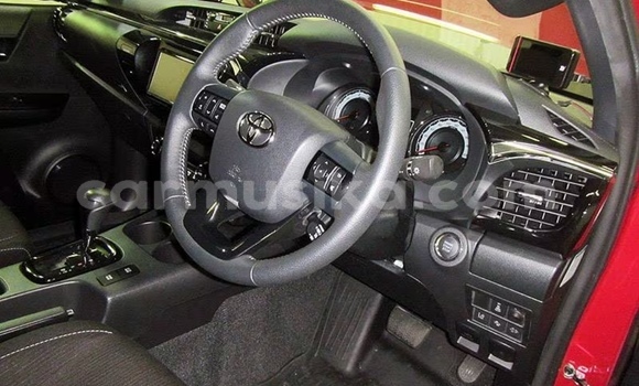 Nunua Ilio tumika Toyota Hilux Nyekundu Gari ndani ya Beitbridge nchini Matabeleland Kusini Nunua Ilio tumika Toyota Hilux Nyekundu Gari ndani ya Beitbridge nchini Matabeleland Kusini