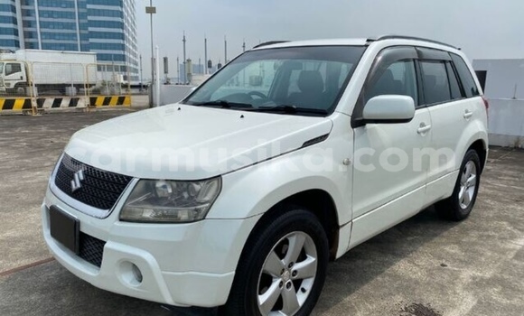 Nunua Ilio tumika Suzuki Grand Vitara Nyeupe Gari ndani ya Beitbridge nchini Matabeleland Kusini