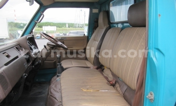 Nunua Ilio tumika Toyota Dyna Bluu Lori ndani ya Beitbridge nchini Matabeleland Kusini Nunua Ilio tumika Toyota Dyna Bluu Lori ndani ya Beitbridge nchini Matabeleland Kusini