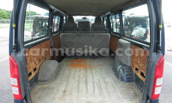 Tenga Tsaru Toyota Hiace Bhuruu Mota in Beitbridge in Matabeleland South Tenga Tsaru Toyota Hiace Bhuruu Mota in Beitbridge in Matabeleland South