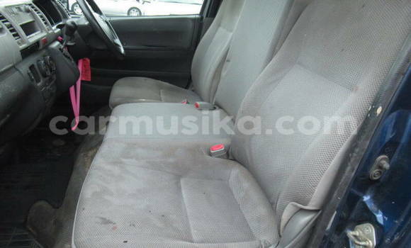 Tenga Tsaru Toyota Hiace Bhuruu Mota in Beitbridge in Matabeleland South Tenga Tsaru Toyota Hiace Bhuruu Mota in Beitbridge in Matabeleland South