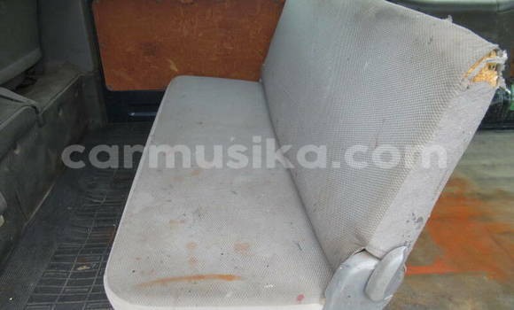 Tenga Tsaru Toyota Hiace Bhuruu Mota in Beitbridge in Matabeleland South Tenga Tsaru Toyota Hiace Bhuruu Mota in Beitbridge in Matabeleland South