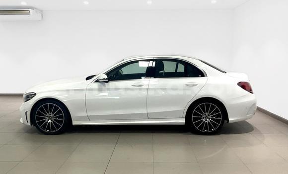 Acheter Occasion Voiture Mercedes-Benz C-Classe Blanc à Beitbridge, Matabeleland South Acheter Occasion Voiture Mercedes-Benz C-Classe Blanc à Beitbridge, Matabeleland South