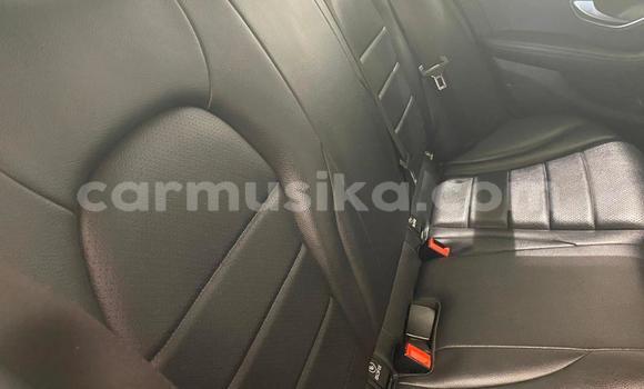 Acheter Occasion Voiture Mercedes-Benz C-Classe Blanc à Beitbridge, Matabeleland South Acheter Occasion Voiture Mercedes-Benz C-Classe Blanc à Beitbridge, Matabeleland South