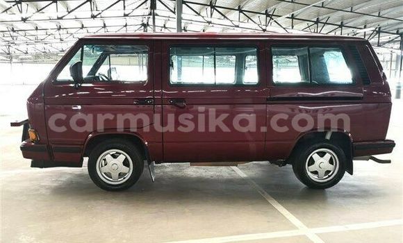 Buy Used Volkswagen Caravelle Red Car in Beitbridge in Matabeleland South Buy Used Volkswagen Caravelle Red Car in Beitbridge in Matabeleland South
