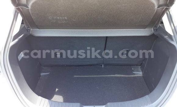 Acheter Occasion Voiture Mazda Demio Blanc à Beitbridge, Matabeleland South Acheter Occasion Voiture Mazda Demio Blanc à Beitbridge, Matabeleland South