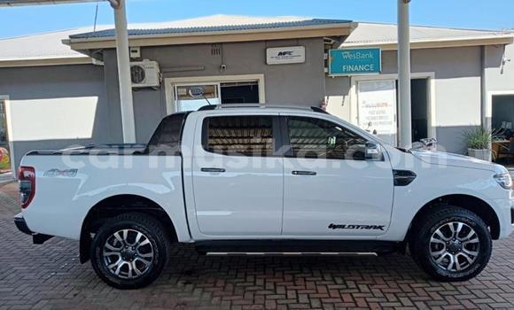 Nunua Ilio tumika Ford Ranger Nyeupe Gari ndani ya Beitbridge nchini Matabeleland Kusini Nunua Ilio tumika Ford Ranger Nyeupe Gari ndani ya Beitbridge nchini Matabeleland Kusini