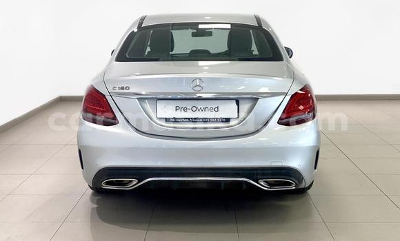 Tenga Tsaru Mercedes-Benz C-Classe Sirivha Mota in Harare in Harare Tenga Tsaru Mercedes-Benz C-Classe Sirivha Mota in Harare in Harare