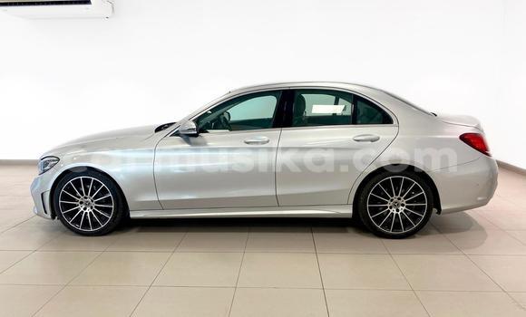 Tenga Tsaru Mercedes-Benz C-Classe Sirivha Mota in Harare in Harare Tenga Tsaru Mercedes-Benz C-Classe Sirivha Mota in Harare in Harare