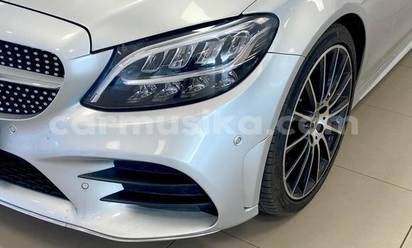 Tenga Tsaru Mercedes-Benz C-Classe Sirivha Mota in Harare in Harare Tenga Tsaru Mercedes-Benz C-Classe Sirivha Mota in Harare in Harare