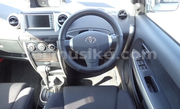 Acheter Occasion Voiture Toyota IST Blanc à Beitbridge, Matabeleland South Acheter Occasion Voiture Toyota IST Blanc à Beitbridge, Matabeleland South