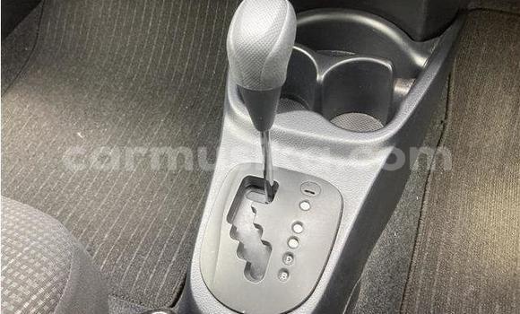 Acheter Occasion Voiture Toyota Vitz Blanc à Beitbridge, Matabeleland South Acheter Occasion Voiture Toyota Vitz Blanc à Beitbridge, Matabeleland South