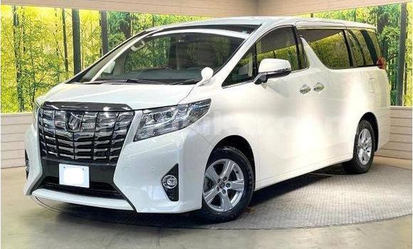 Nunua Ilio tumika Toyota Alphard Nyeupe Gari ndani ya Beitbridge nchini Matabeleland Kusini