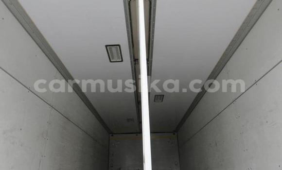 Acheter Occasion Utilitaire Isuzu FTR 850 Blanc à Beitbridge, Matabeleland South Acheter Occasion Utilitaire Isuzu FTR 850 Blanc à Beitbridge, Matabeleland South