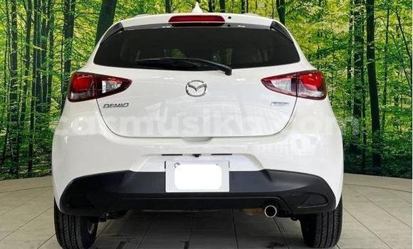 Tenga Tsaru Mazda Demio Chena Mota in Beitbridge in Matabeleland South Tenga Tsaru Mazda Demio Chena Mota in Beitbridge in Matabeleland South