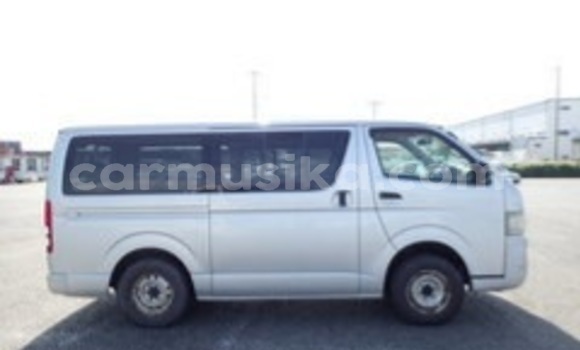 Tenga Tsaru Toyota Hiace Sirivha Mota in Beitbridge in Matabeleland South Tenga Tsaru Toyota Hiace Sirivha Mota in Beitbridge in Matabeleland South