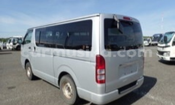Tenga Tsaru Toyota Hiace Sirivha Mota in Beitbridge in Matabeleland South Tenga Tsaru Toyota Hiace Sirivha Mota in Beitbridge in Matabeleland South